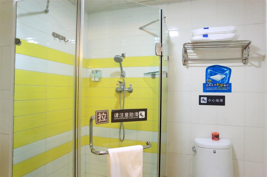 7Days Inn Xiamen Haicang Bagian luar foto